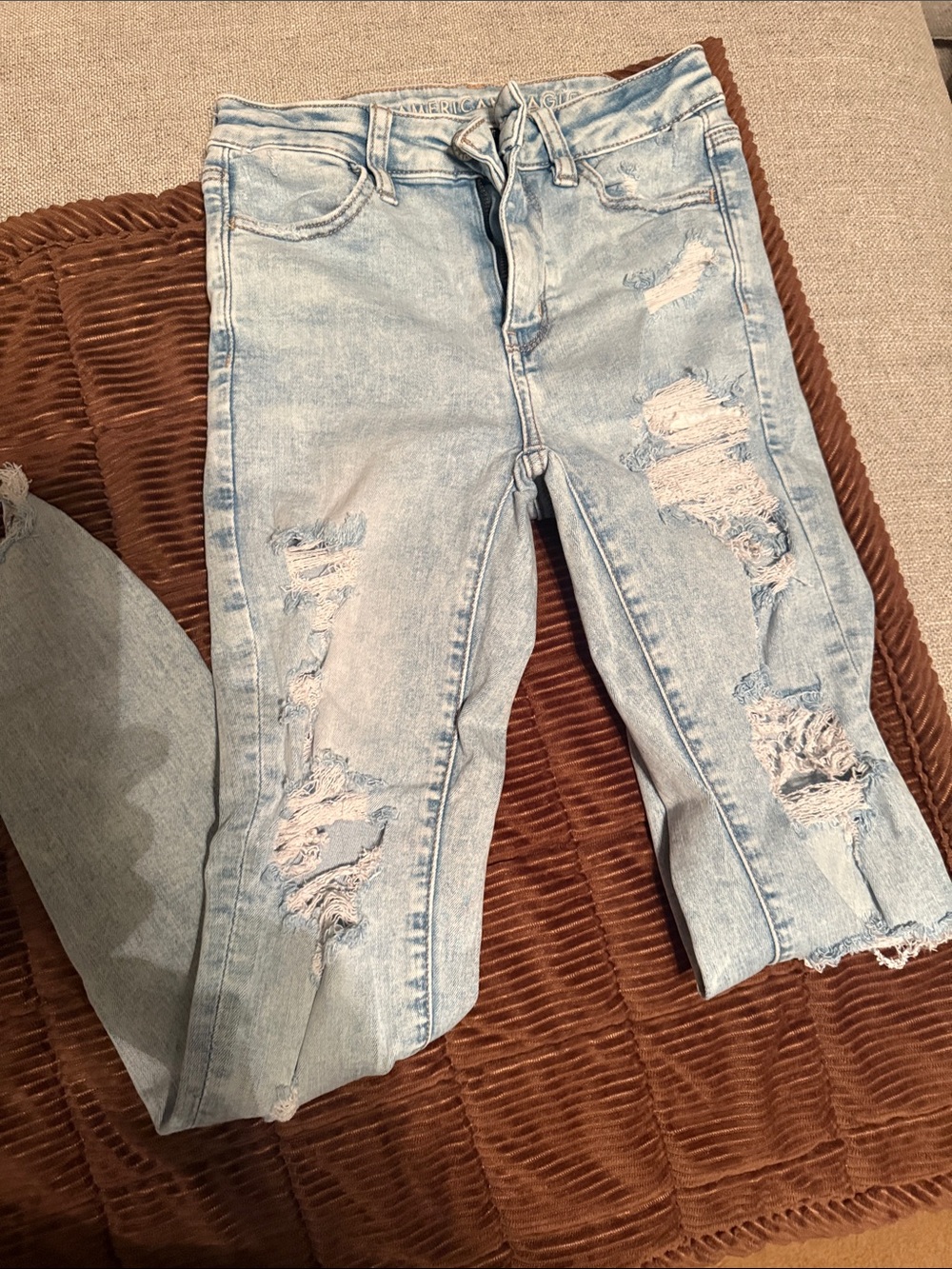 American Eagle Outfitters Light Blue High-Rise Women’s Jeans